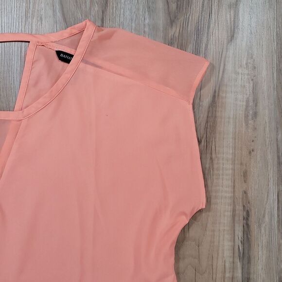 🔹️Banana Republic Coral Peach Semi-Sheer Top Small - Picture 6 of 10